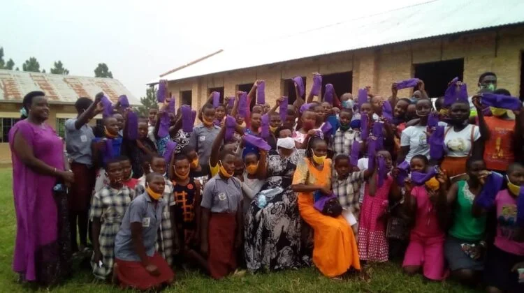 Making reusable sanitary towels